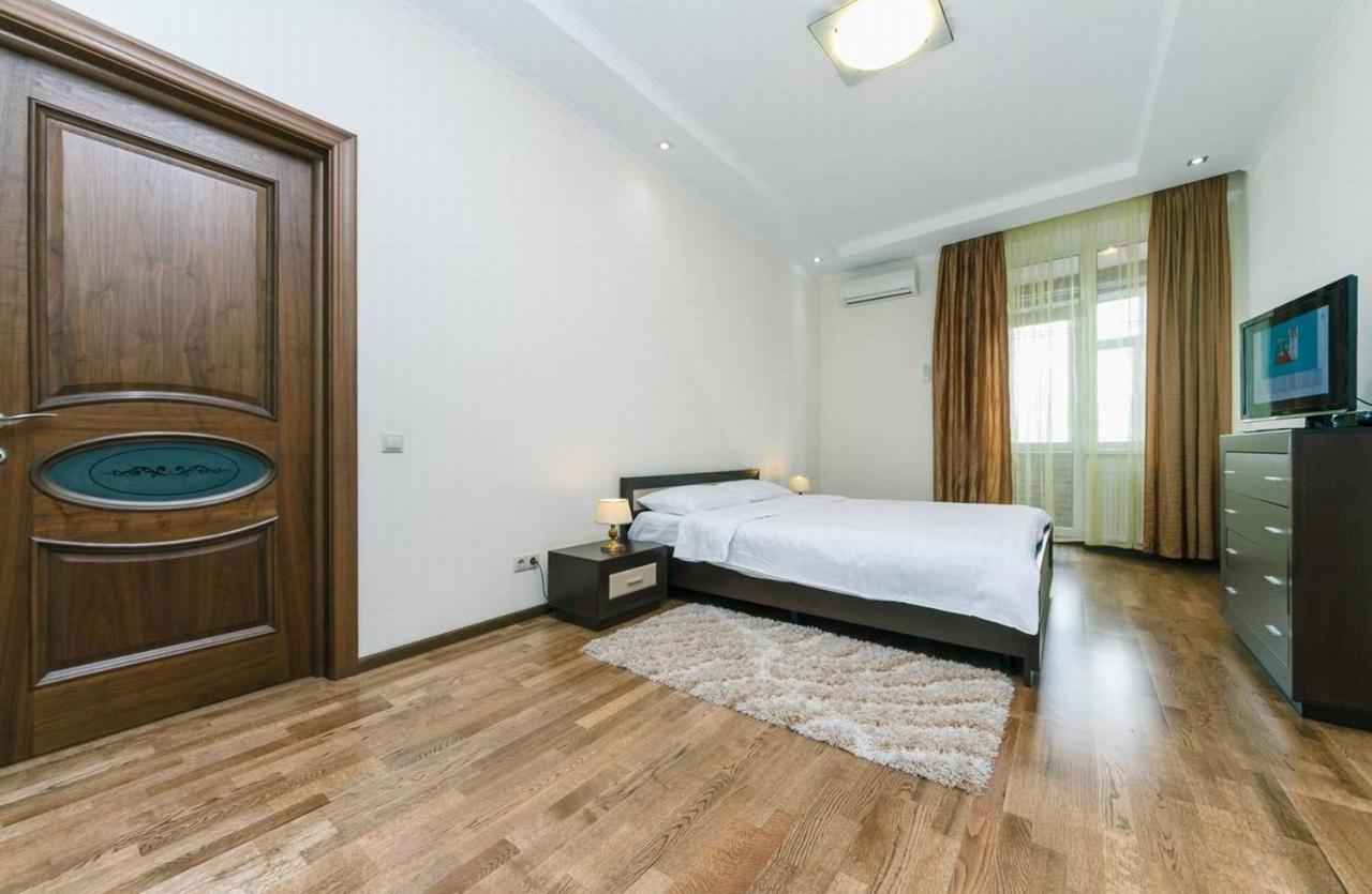 Апартаменты Vip In A New Building Near Lesi Ukrainki 7A Киев Экстерьер фото