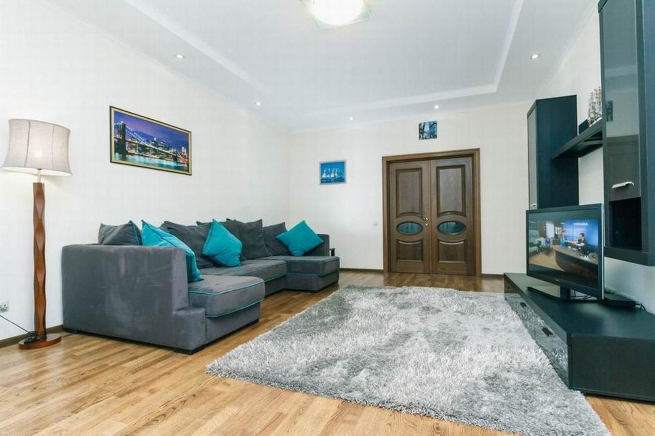Апартаменты Vip In A New Building Near Lesi Ukrainki 7A Киев Экстерьер фото
