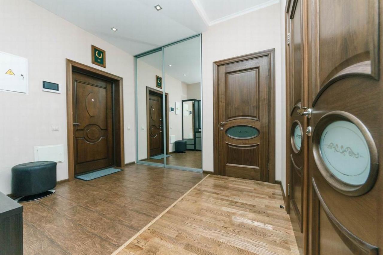 Апартаменты Vip In A New Building Near Lesi Ukrainki 7A Киев Экстерьер фото