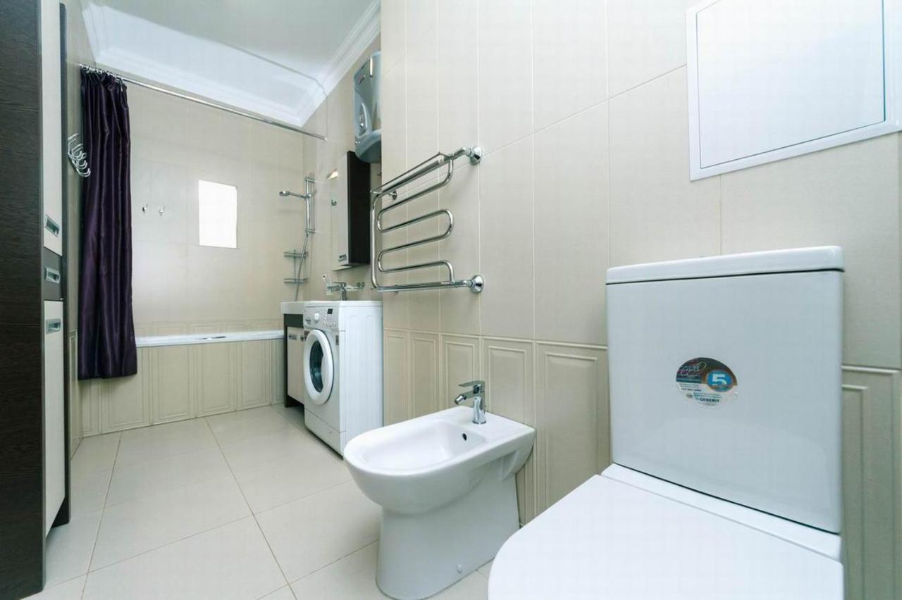 Апартаменты Vip In A New Building Near Lesi Ukrainki 7A Киев Экстерьер фото