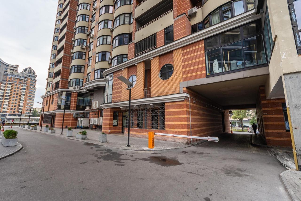 Апартаменты Vip In A New Building Near Lesi Ukrainki 7A Киев Экстерьер фото